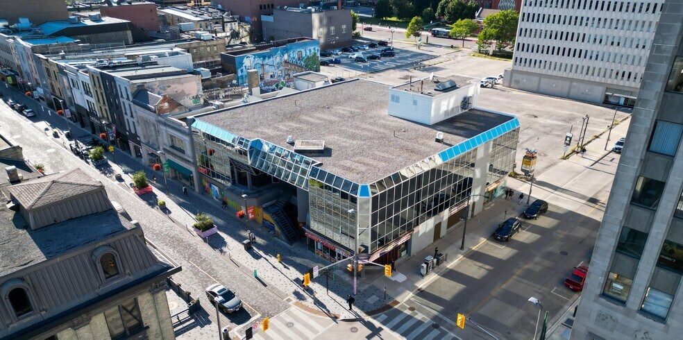 More Photos Of 208-210 Dundas St, London Office For Sale