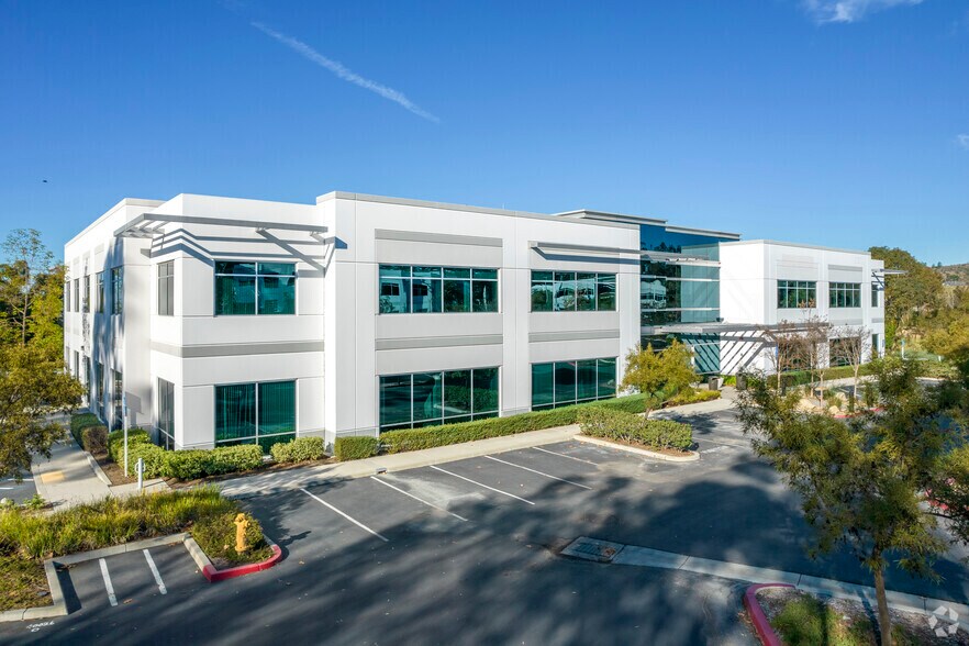 More Photos Of 10301 Meanley Dr, San Diego Office For Lease