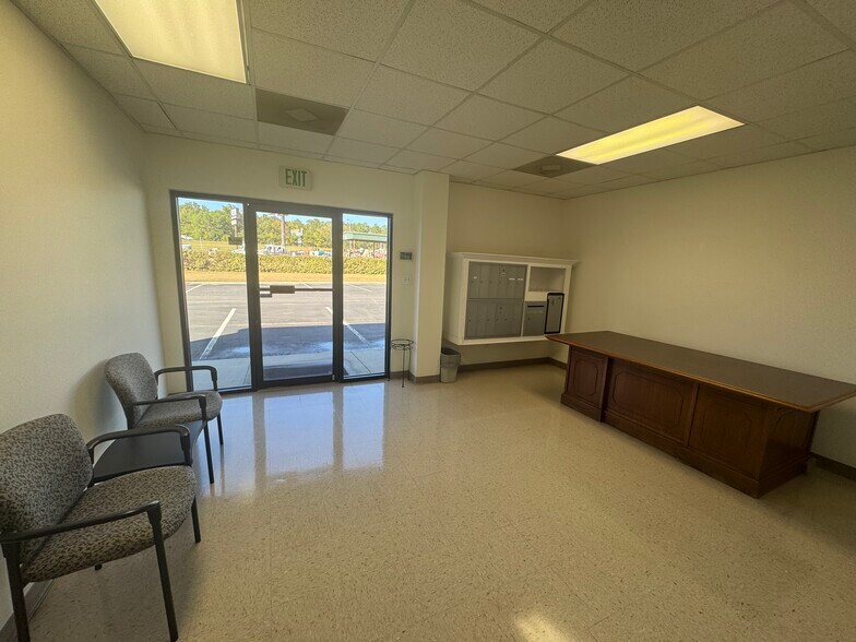 More Photos Of 6283 Park South Dr, Bessemer Office Residential For Lease