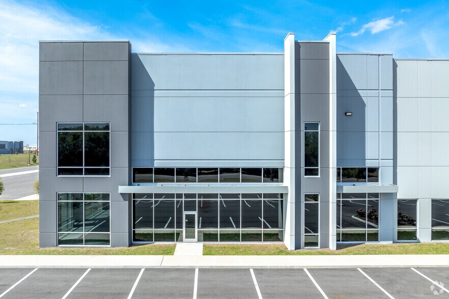 More Photos Of C Fred Jones Blvd, Auburndale Unknown For Lease