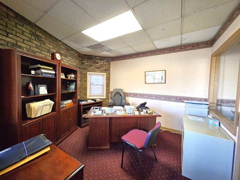 More Photos Of 1325A Paterson Plank rd, Secaucus Storefront For Lease