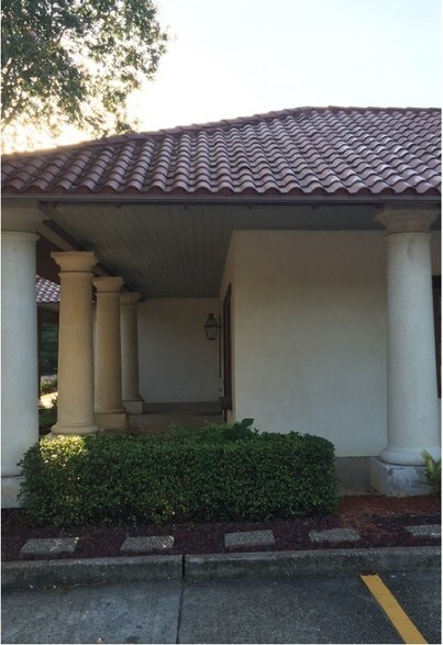 More Photos Of 429 E Airport, Baton Rouge Office For Sale