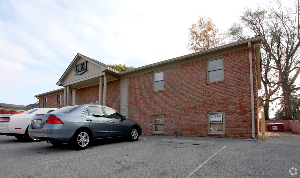 More Photos Of 315 S US 31, Greenwood Medical For Sale