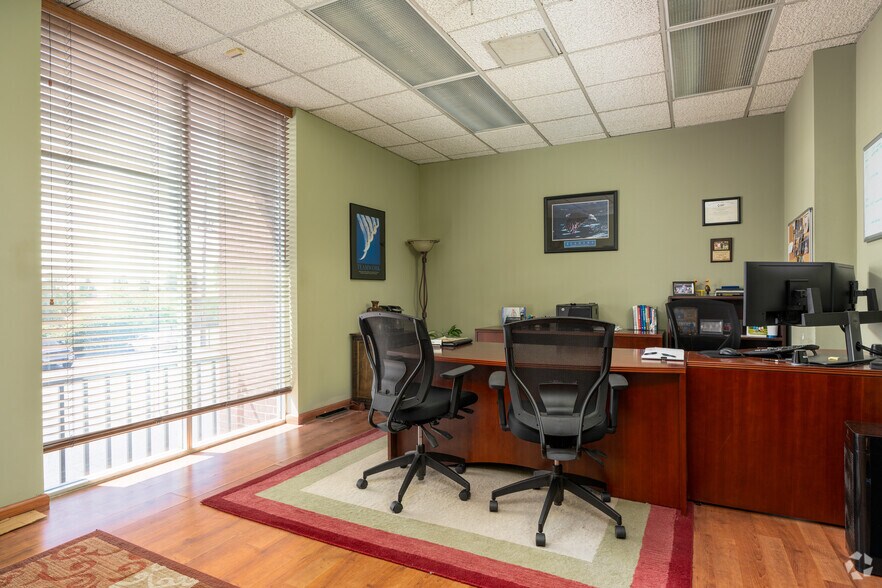 More Photos Of 1525 S Broadway, Saint Louis Office Residential For Sale