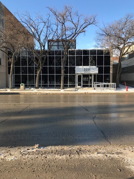 Primary Photo Of 222 Osborne St N, Winnipeg Medical For Lease