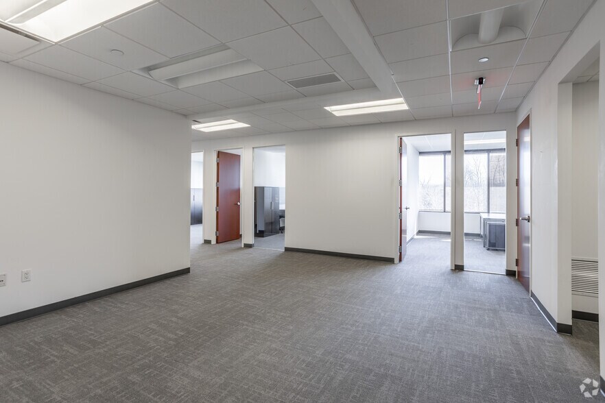 More Photos Of 187 Danbury Rd, Wilton Unknown For Lease