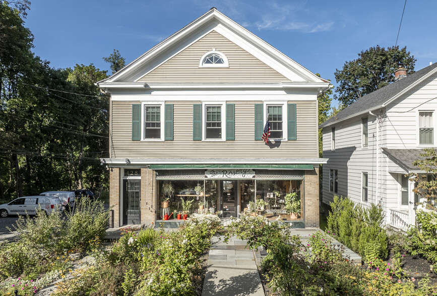 Primary Photo Of 128 Green St, Hudson Storefront Retail Residential For Sale