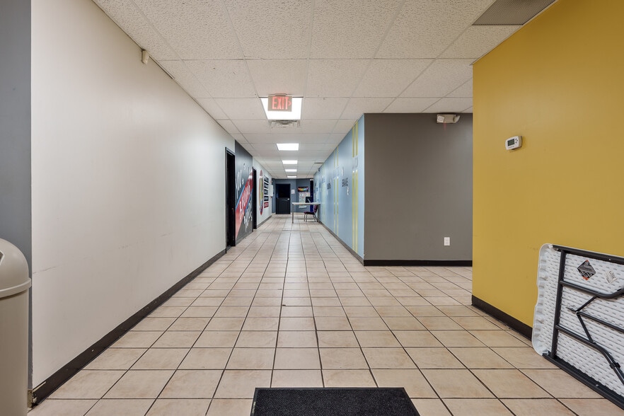 More Photos Of 4312 20th St, Rockford Religious Facility For Sale