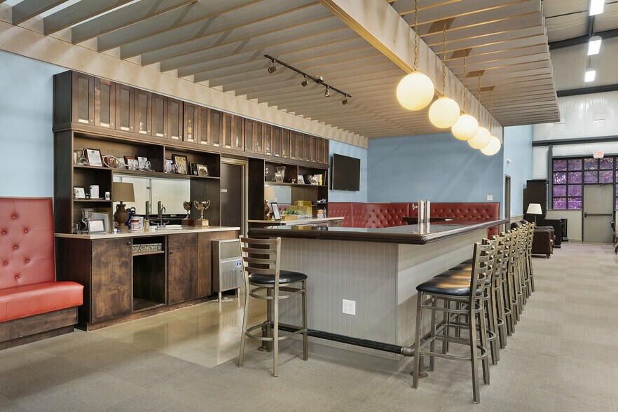 More Photos Of 2145 Chestnut St, Chattanooga Specialty For Lease