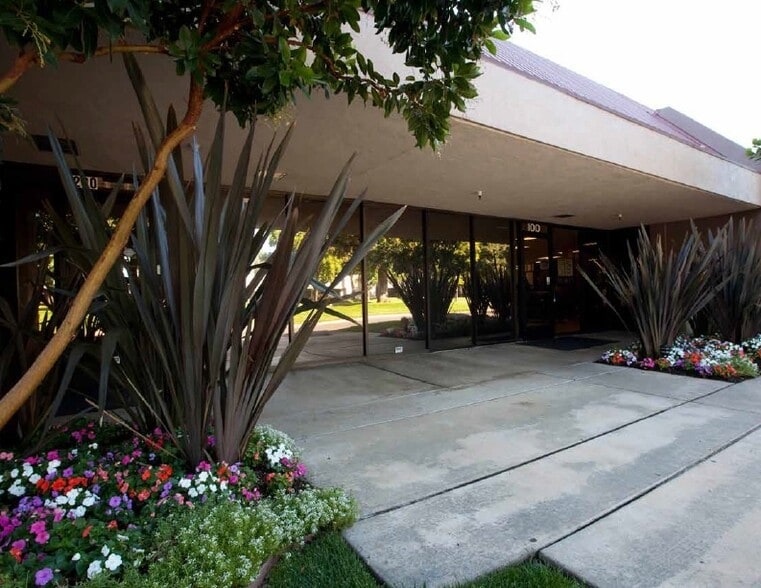 More Photos Of 2150 John Glenn Dr, Concord Telecom Hotel Data Hosting For Lease