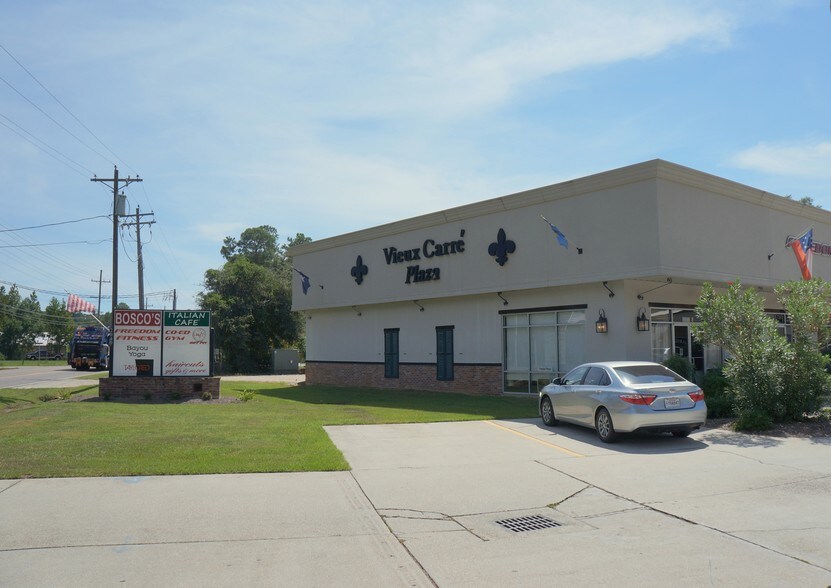 More Photos Of 2040 Hwy 59, Mandeville Storefront Retail Office For Lease