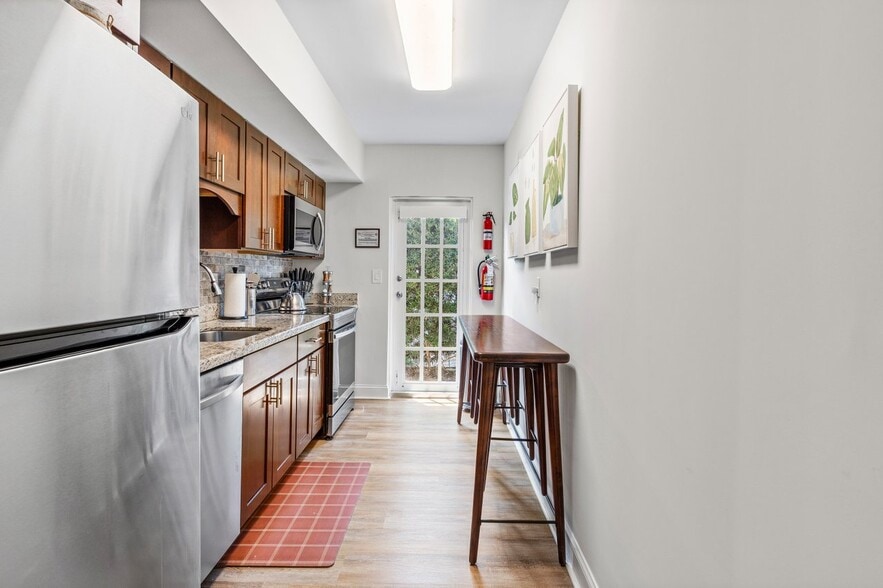 More Photos Of 615-617 NE 9th Ave, Fort Lauderdale Apartments For Sale