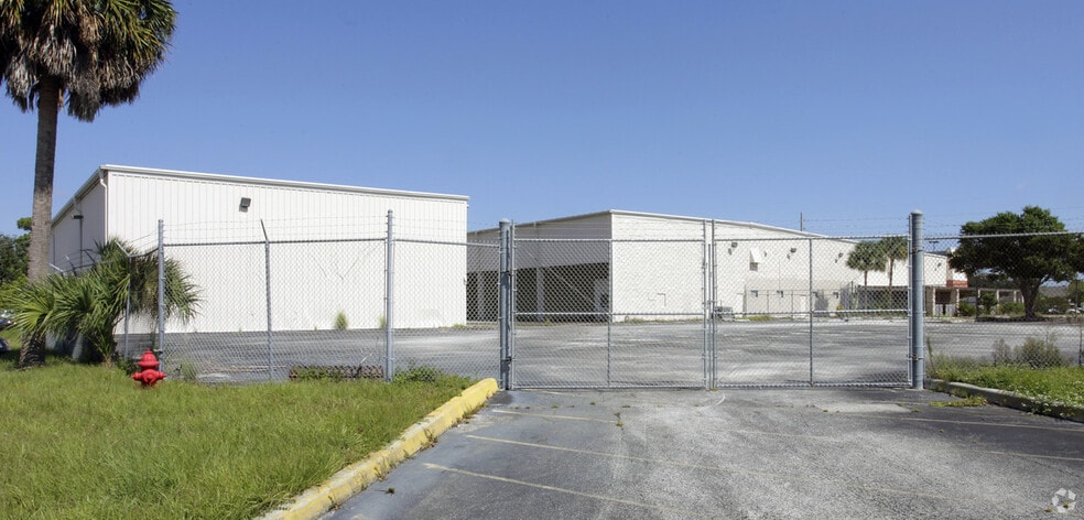 More Photos Of 10011 S US Highway 1, Port Saint Lucie Freestanding For Lease