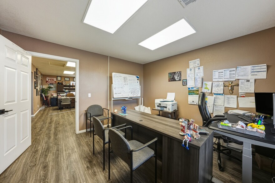 More Photos Of 1941 NV-160, Pahrump Office For Sale