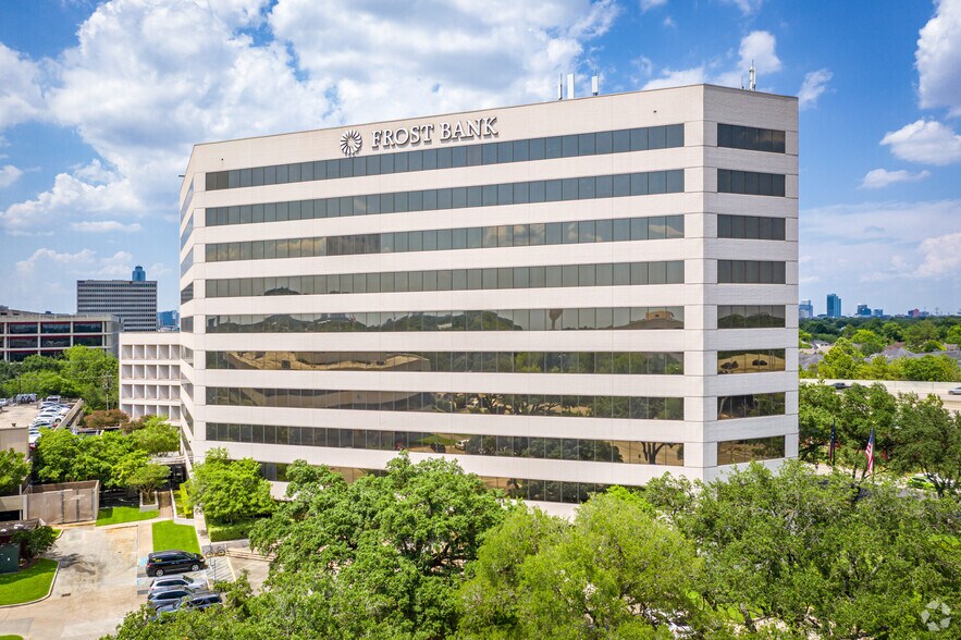 More Photos Of 6750 West Loop South, Bellaire Medical For Lease
