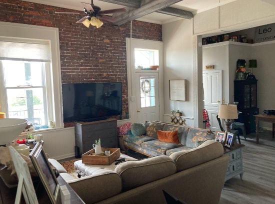 More Photos Of 215 W Main St, Washington Storefront Retail Office For Sale