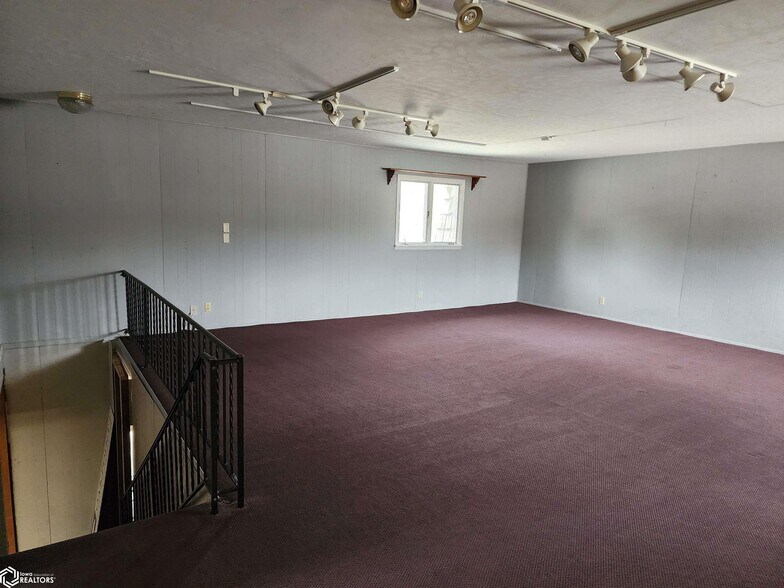 More Photos Of 106 E 7th St, Atlantic Office For Sale