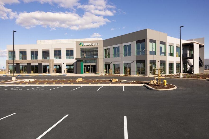 Primary Photo Of 615 International Pky, Tracy Office For Lease