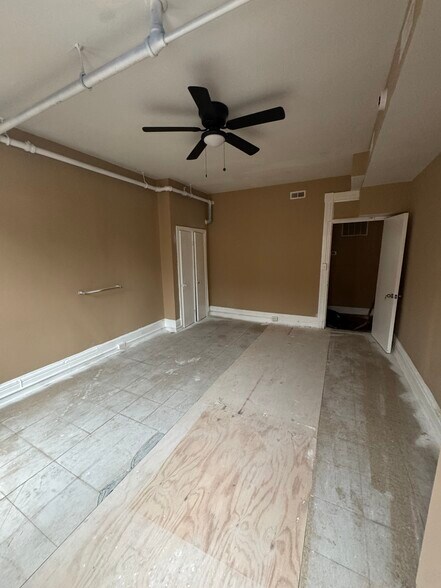 More Photos Of 2449 Shirley Ave, Baltimore Flex For Sale