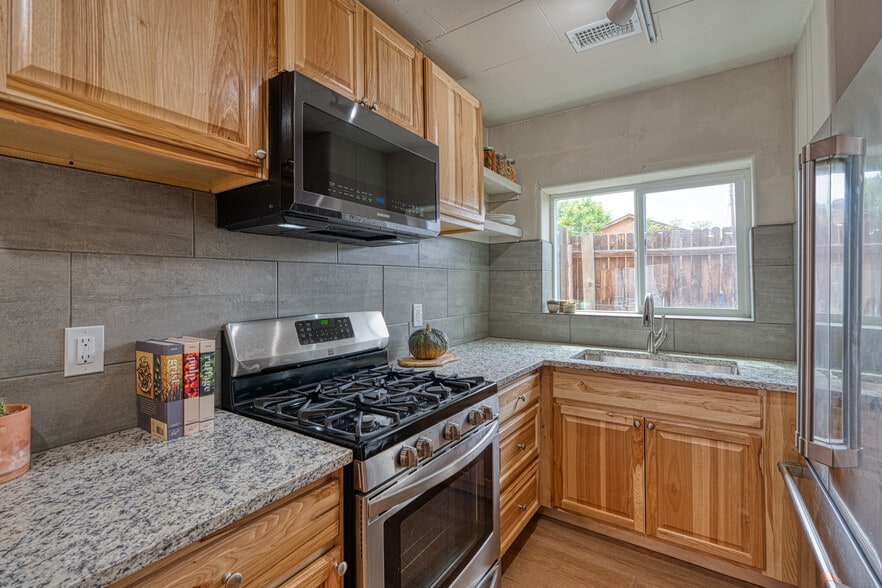 More Photos Of 720-724 School St, Espanola Apartments For Sale