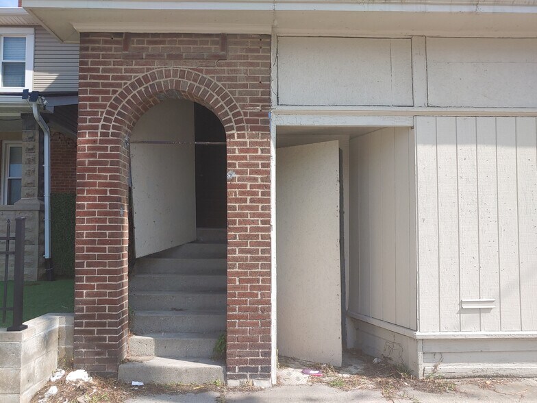 More Photos Of 1010-1016 E Main St, Columbus Storefront Retail Residential For Sale