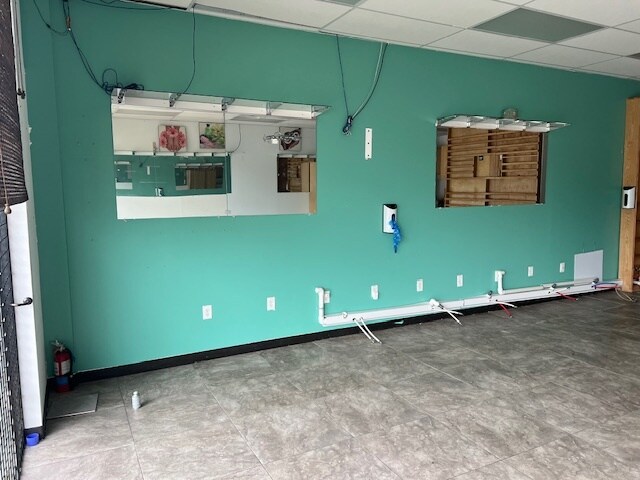 More Photos Of 516 S Hampton Rd, Dallas Storefront Retail Office For Lease