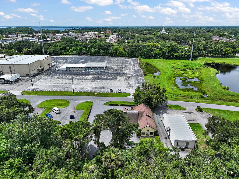 More Photos Of 400 Webster St, Leesburg Office For Lease