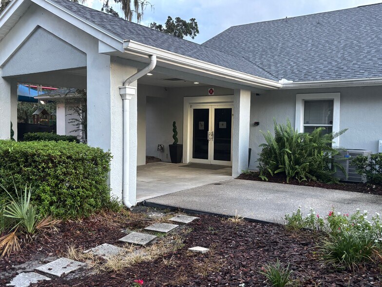 More Photos Of 53 S Dean Rd, Orlando Specialty For Lease