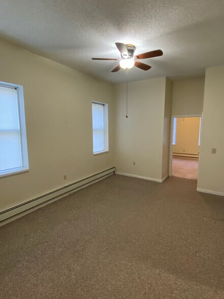 More Photos Of 31 Congress St, Cohoes Apartments For Sale