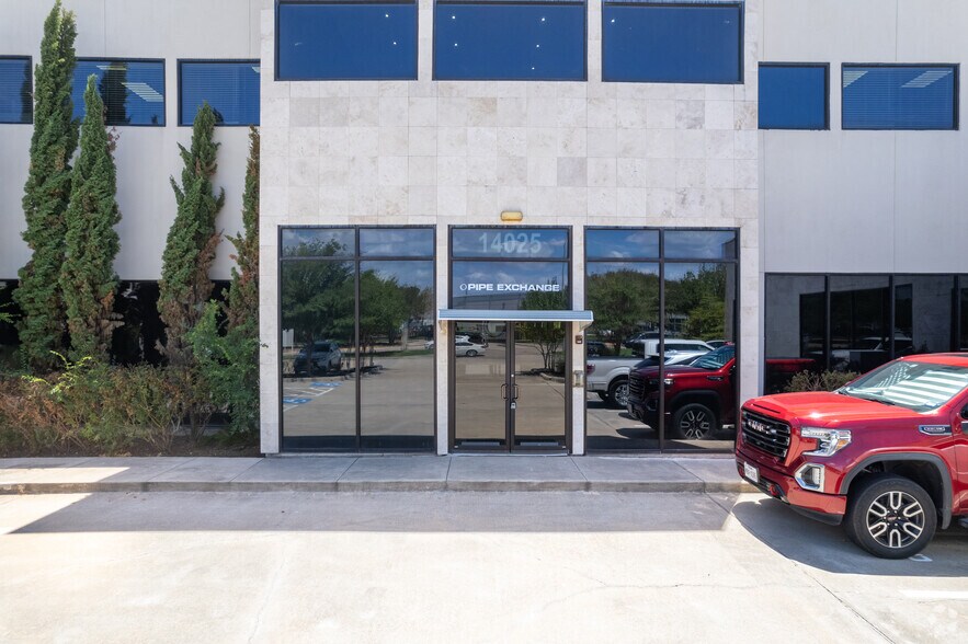 More Photos Of 14025 West Rd, Houston Office For Sale