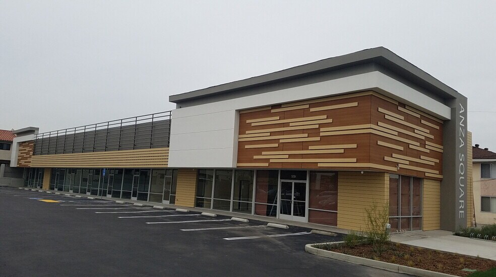 More Photos Of 4642 Del Amo Blvd, Torrance Storefront For Sale
