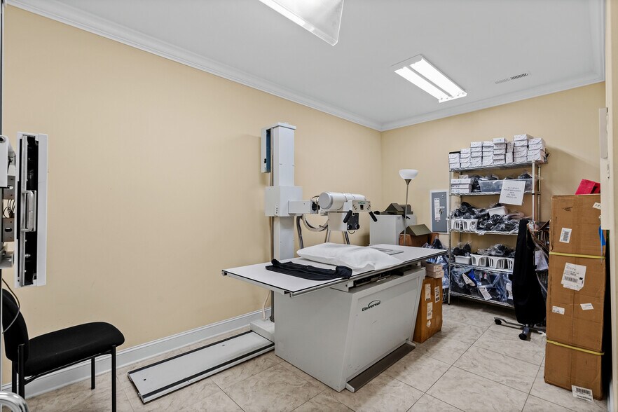 More Photos Of 3583 US-17 BUS, Murrells Inlet Medical For Lease
