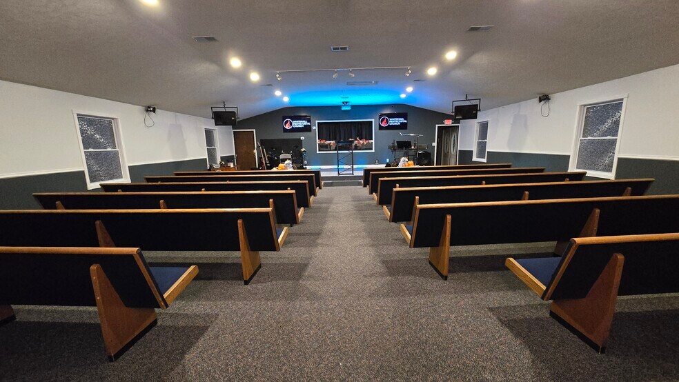 More Photos Of 8006 IN-43 Hwy, Spencer Religious Facility For Sale
