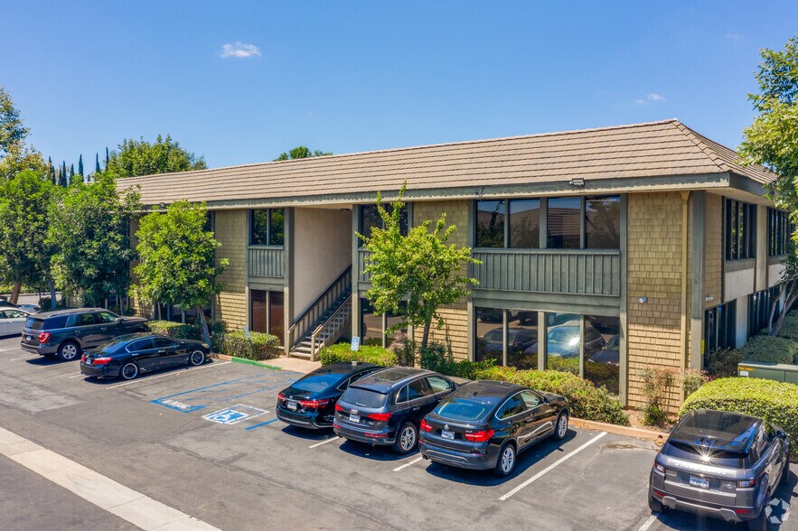 Primary Photo Of 17671 Irvine Blvd, Tustin Office For Lease