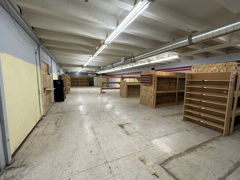 More Photos Of 13 Colorado Ave, Laurel General Retail For Sale