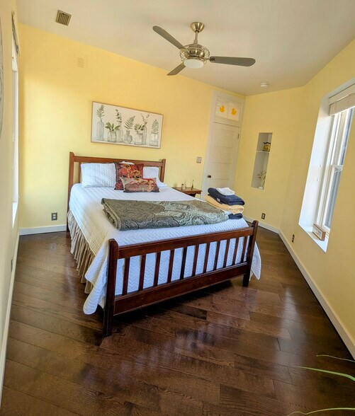 More Photos Of 215 W Clay St, Richmond Office Residential For Sale