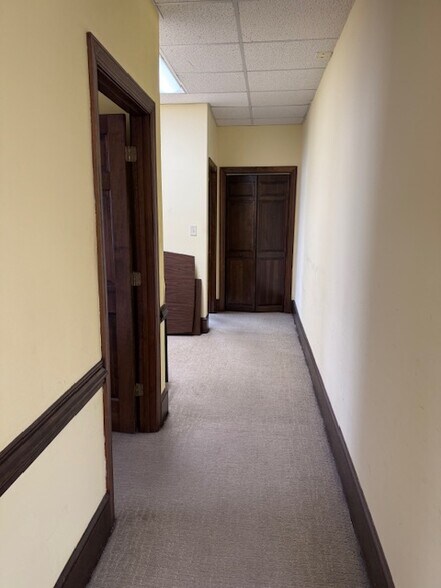 More Photos Of 1433 Emerywood Dr, Charlotte Office For Lease