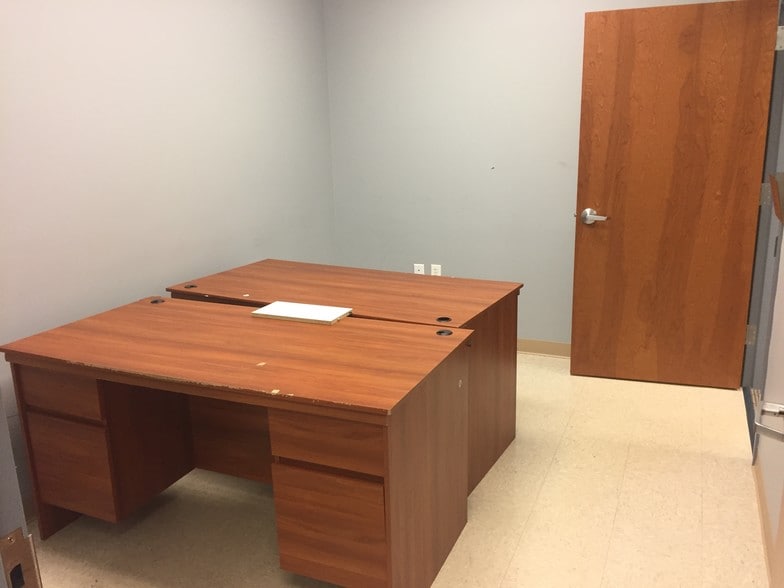 More Photos Of 160 Lanza Ave, Garfield Medical For Sale