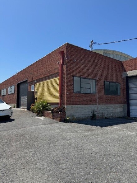 Primary Photo Of 600 Montague St, San Leandro Warehouse For Sale