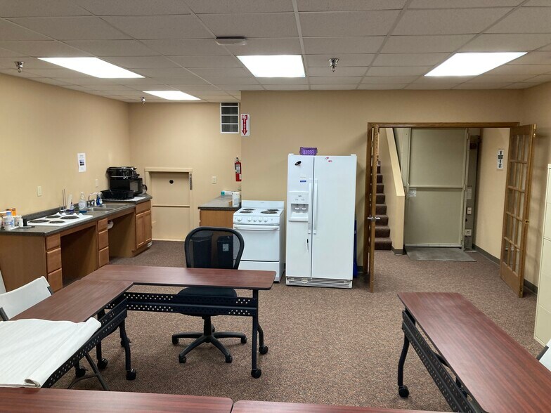 More Photos Of 118 E Superior St, Duluth Storefront Retail Office For Sale