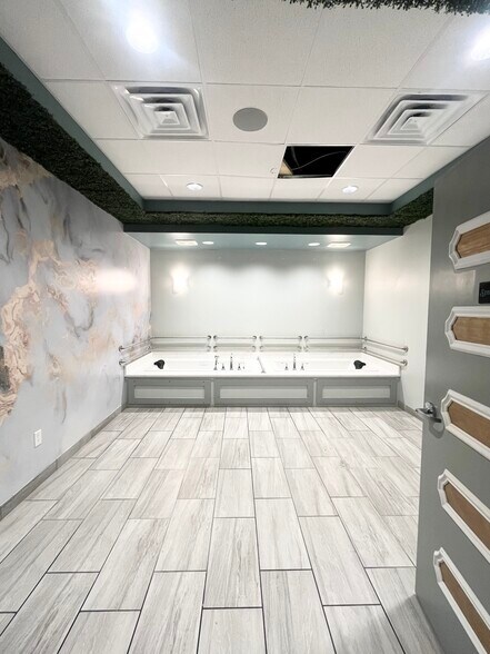 More Photos Of 1060 Cypress Pky, Kissimmee Medical For Lease