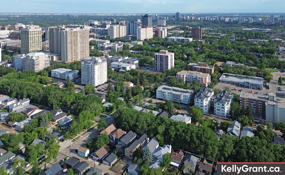 More Photos Of 7914-7916 110 St NW, Edmonton Apartments For Sale