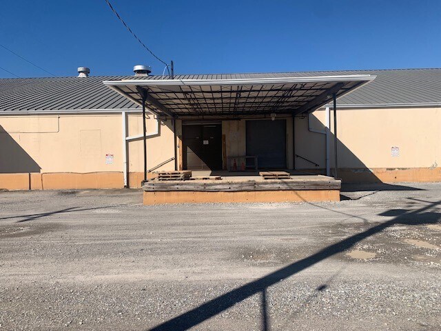 More Photos Of 4401 Euphrosine St, New Orleans Distribution For Sale