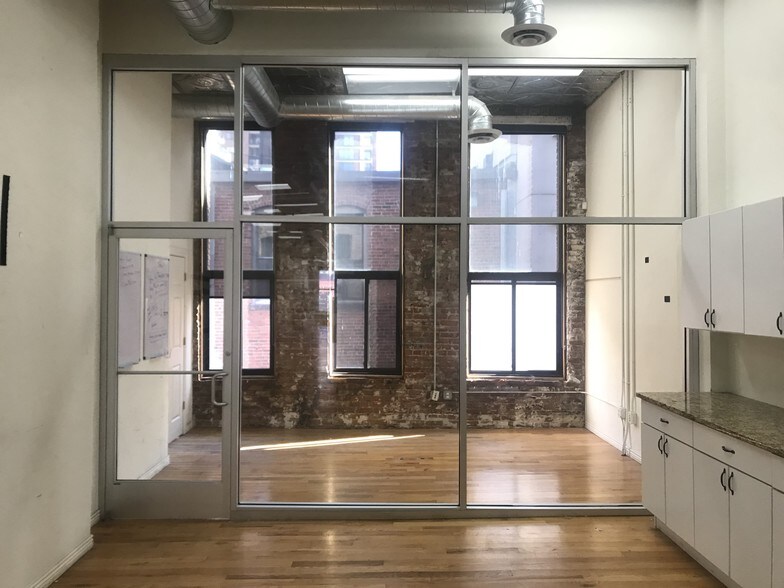 More Photos Of 1526 Blake St, Denver Office For Lease