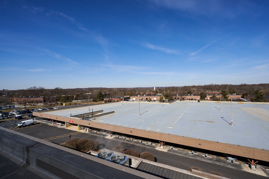 More Photos Of 12 Reads Way, New Castle Office For Lease