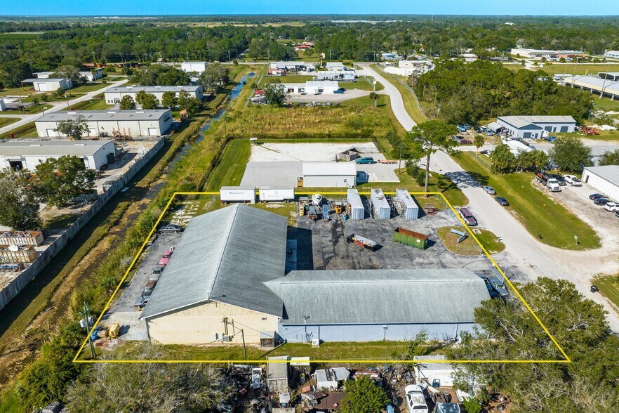 More Photos Of 209 N Industrial Loop, LaBelle Warehouse For Sale