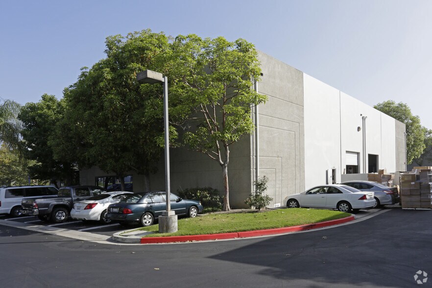 More Photos Of 17526 Von Karman Ave, Irvine Light Manufacturing For Lease