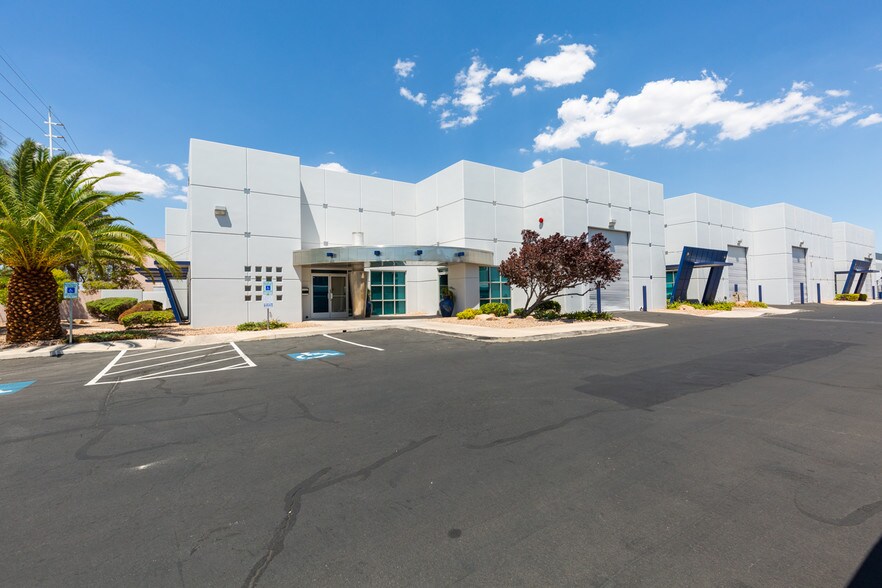 More Photos Of 3720 W Oquendo Rd, Las Vegas Warehouse For Lease