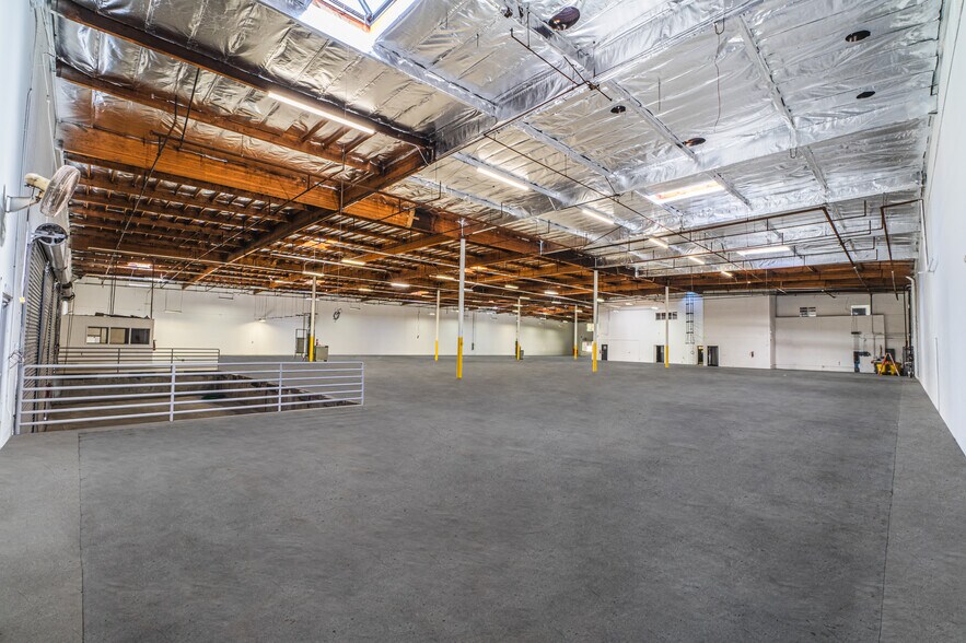 More Photos Of 19560 S Rancho Way, Rancho Dominguez Distribution For Sale