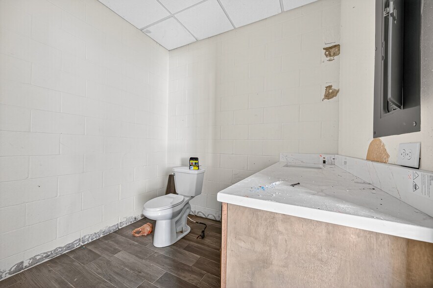 More Photos Of 11515 Jones Rd, Houston Land For Sale